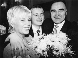 T10.JPG (26622 BYTES)