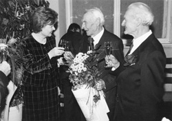 T4.JPG (25166 BYTES)