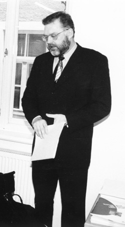 B4.JPG (30302 BYTES)