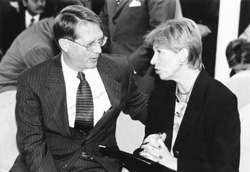 B5.JPG (23126 BYTES)