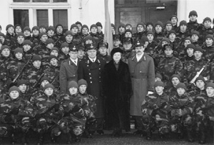 KK4.JPG (35203 BYTES)