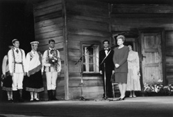 S2.JPG (21174 BYTES)