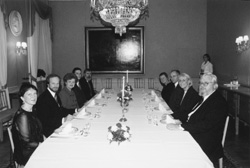 12.JPG (18923 BYTES)