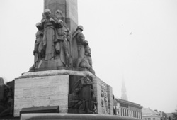 MI2.JPG (14049 BYTES)