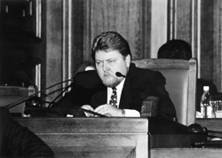 S1.JPG (21916 BYTES)