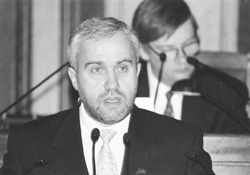 A11.JPG (17647 BYTES)