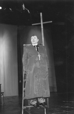 MI11.JPG (24865 BYTES)