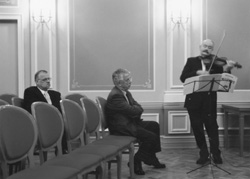 MI2.JPG (17040 BYTES)