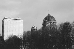 MI8.JPG (15588 BYTES)