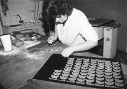 PI4.JPG (25424 BYTES)