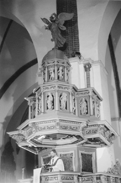 MI6.JPG (38278 BYTES)