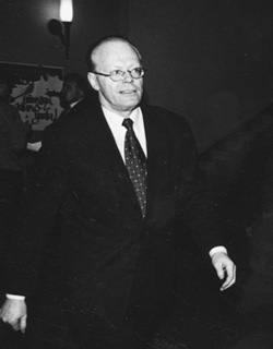 K12.JPG (18708 BYTES)