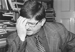 V9.JPG (24354 BYTES)