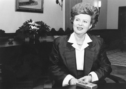 V2.JPG (18476 BYTES)