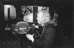 MI4.JPG (17972 BYTES)