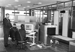 L5.JPG (26921 BYTES)