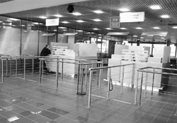 L7.JPG (25383 BYTES)