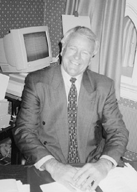 TORASENS.JPG (26588 BYTES)