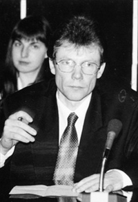 J3.JPG (23647 BYTES)