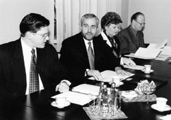 K1.JPG (17223 BYTES)