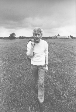 Z11.JPG (38066 BYTES)