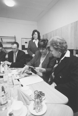 12.JPG (19615 BYTES)