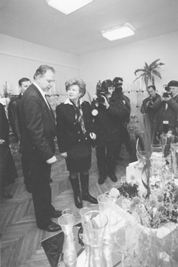 13.JPG (33335 BYTES)