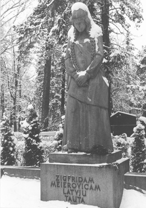 D2.JPG (70478 BYTES)