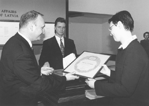 P3.JPG (22178 BYTES)