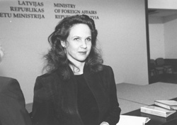 K2.JPG (16127 BYTES)