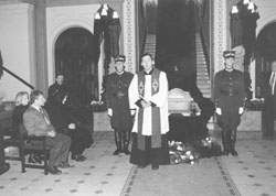 B1.JPG (15885 BYTES)