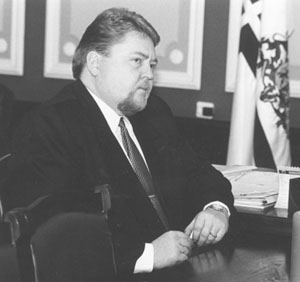 S2.JPG (17883 BYTES)