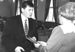 U3.JPG (14383 BYTES)