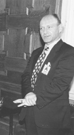 T1.JPG (27310 BYTES)