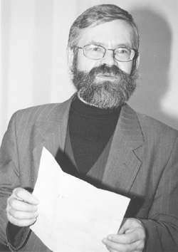 R4.JPG (28080 BYTES)