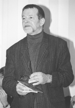 R6.JPG (31530 BYTES)