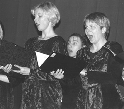 B12.JPG (25327 BYTES)