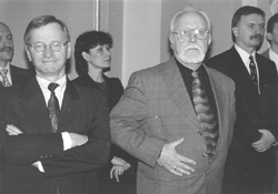 B2.JPG (18776 BYTES)