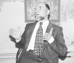 P4.JPG (37370 BYTES)