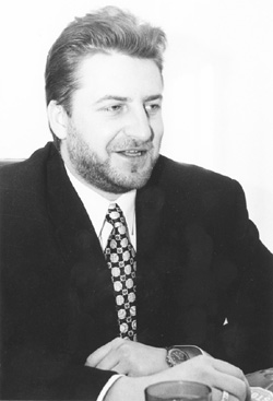 B1.JPG (24733 BYTES)