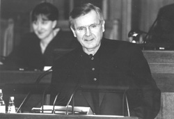 S8.JPG (15510 BYTES)