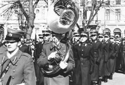 K10.JPG (30281 BYTES)