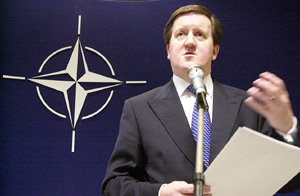 BE1.JPG (38118 BYTES)