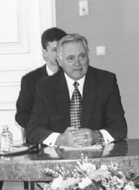 L3.JPG (23043 BYTES)