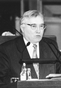 S1.JPG (22181 BYTES)