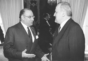 B2.JPG (25568 BYTES)