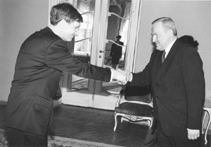 M2.JPG (26257 BYTES)