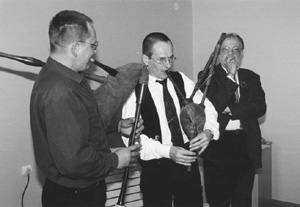 F3.JPG (23321 BYTES)