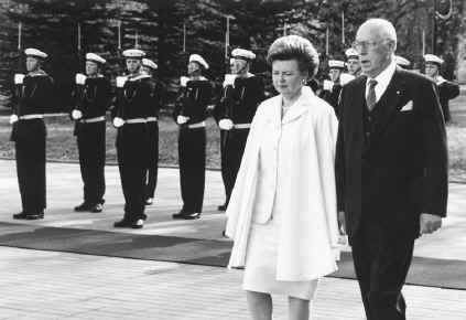 I.JPG (122454 BYTES)