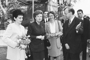 V11.JPG (33098 BYTES)